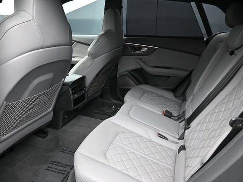 Used 2024 Audi SQ8 Prestige w/ Prestige Package AWD/4WD image 15