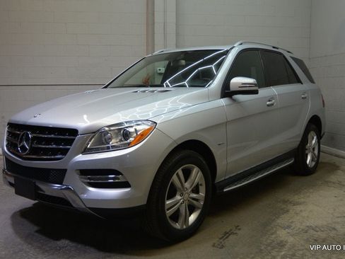 Used 2012 Mercedes-Benz ML 350 BlueTEC 4MATIC image 4