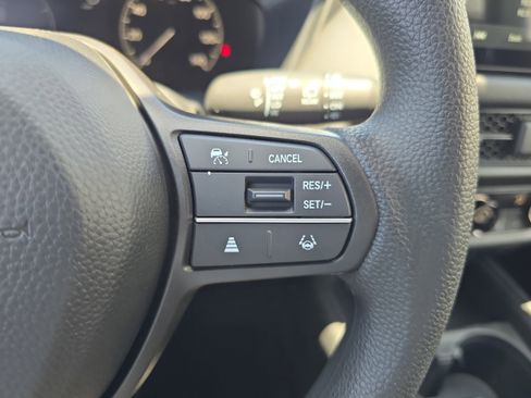 New 2026 Honda HR-V LX image 14