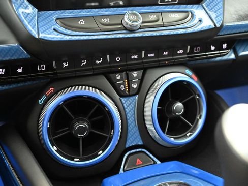 Used 2018 Chevrolet Camaro SS RWD image 34
