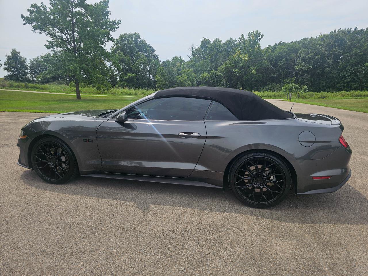 Used 2020 Ford Mustang GT Premium RWD image 8