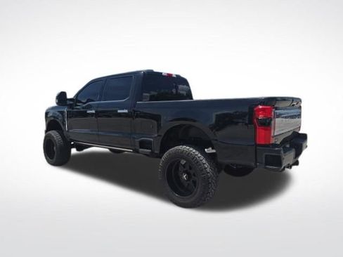 Used 2023 Ford F350 4x4 Crew Cab Super Duty image 4