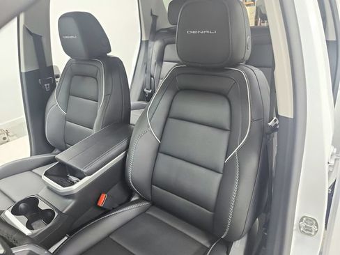New 2026 GMC Terrain Denali AWD/4WD image 19