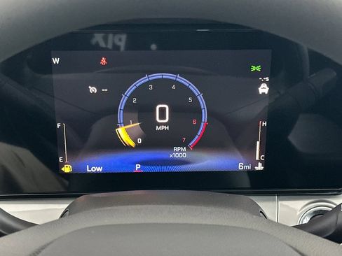 New 2026 Chevrolet Trax LT w/ Sunroof Package FWD image 24
