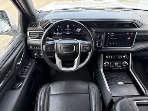 Used 2023 GMC Yukon Denali image 15