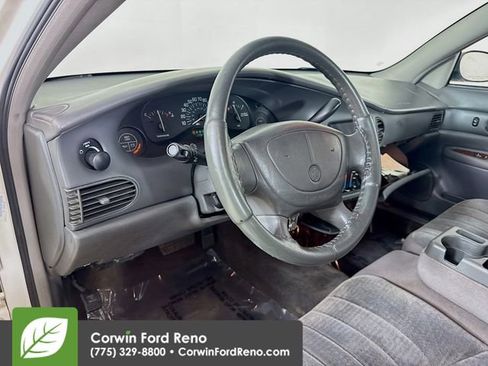 Used 2004 Buick Century Custom image 9