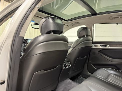 Used 2019 Genesis G80 5.0 Ultimate image 17