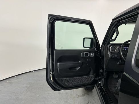 Used 2022 Jeep Wrangler Sport AWD/4WD image 15