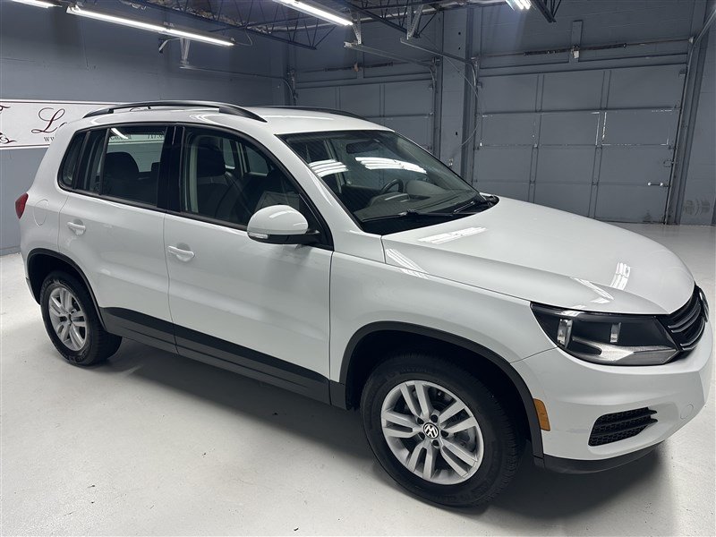 Used 2016 Volkswagen Tiguan S AWD/4WD image 8