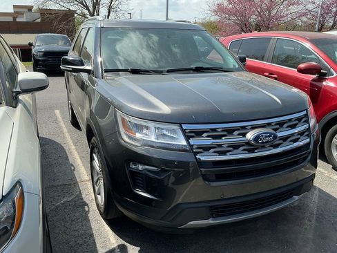 Used 2018 Ford Explorer XLT w/ Equipment Group 202A image 1