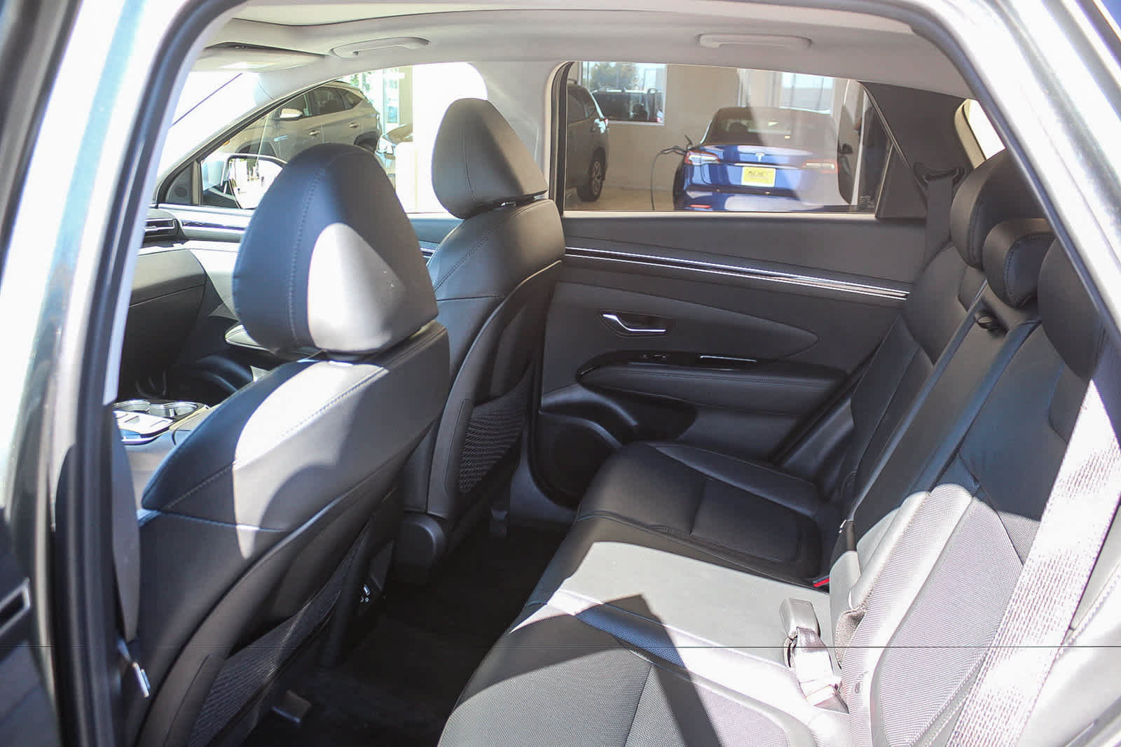 Certified 2023 Hyundai Tucson Limited AWD/4WD image 23
