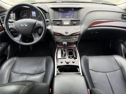Used 2013 INFINITI M37 w/ Premium Pkg RWD image 2