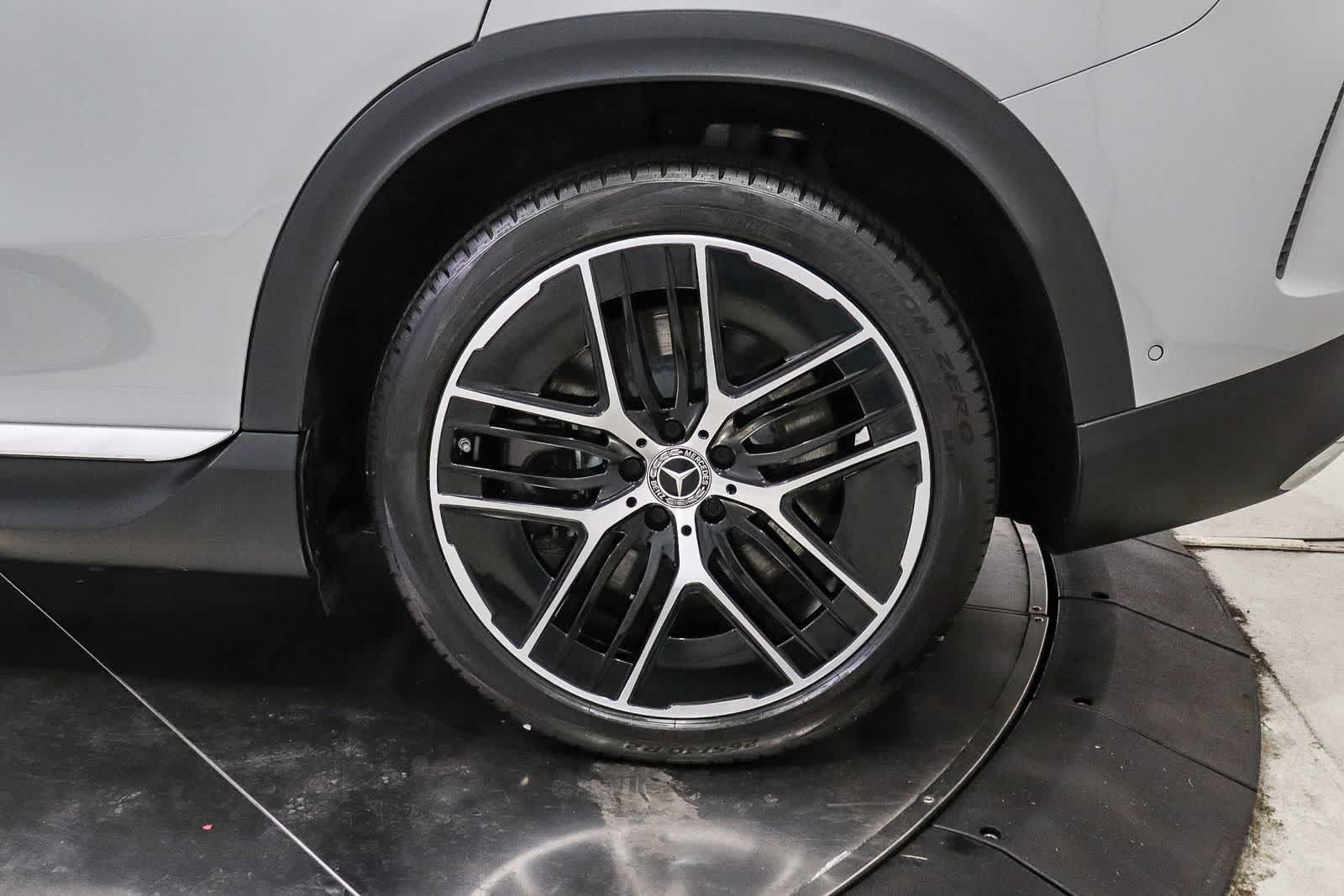 Used 2024 Mercedes-Benz EQE 350+ SUV image 10