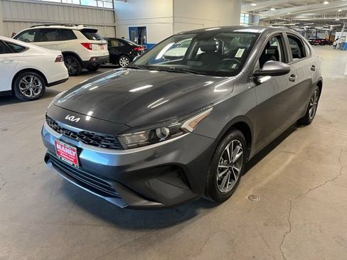 Used 2024 Kia Forte LXS FWD image 7