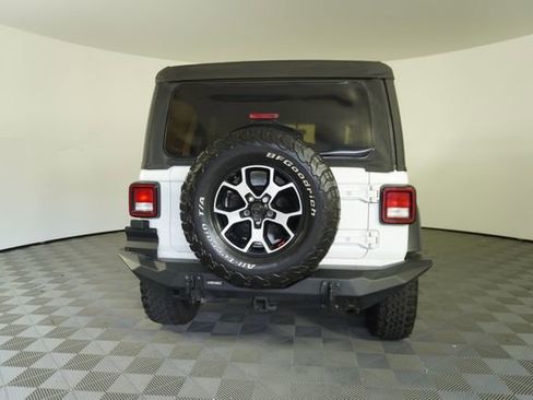 Used 2018 Jeep Wrangler Unlimited Sport S image 6