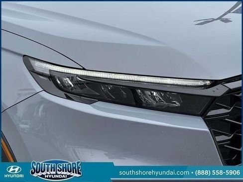 Used 2023 Honda CR-V Sport Touring image 9