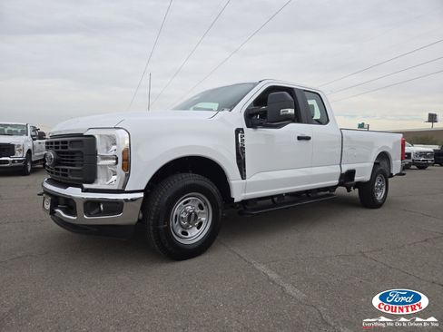 New 2026 Ford F250 XL w/ XL Chrome Package image 2