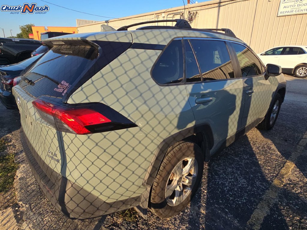 Used 2021 Toyota RAV4 XLE w/ Convenience Package AWD/4WD image 5