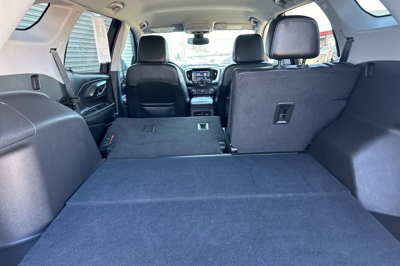 Used 2023 GMC Terrain SLT AWD/4WD image 15