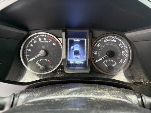 Used 2023 Toyota Tacoma TRD Off-Road image 13