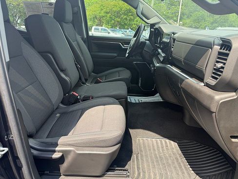 Used 2023 Chevrolet Silverado 1500 LT AWD/4WD image 18