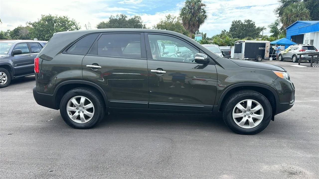 Used 2012 Kia Sorento FWD image 7