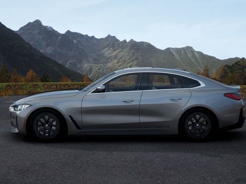 New 2026 BMW i4 eDrive40 image 31