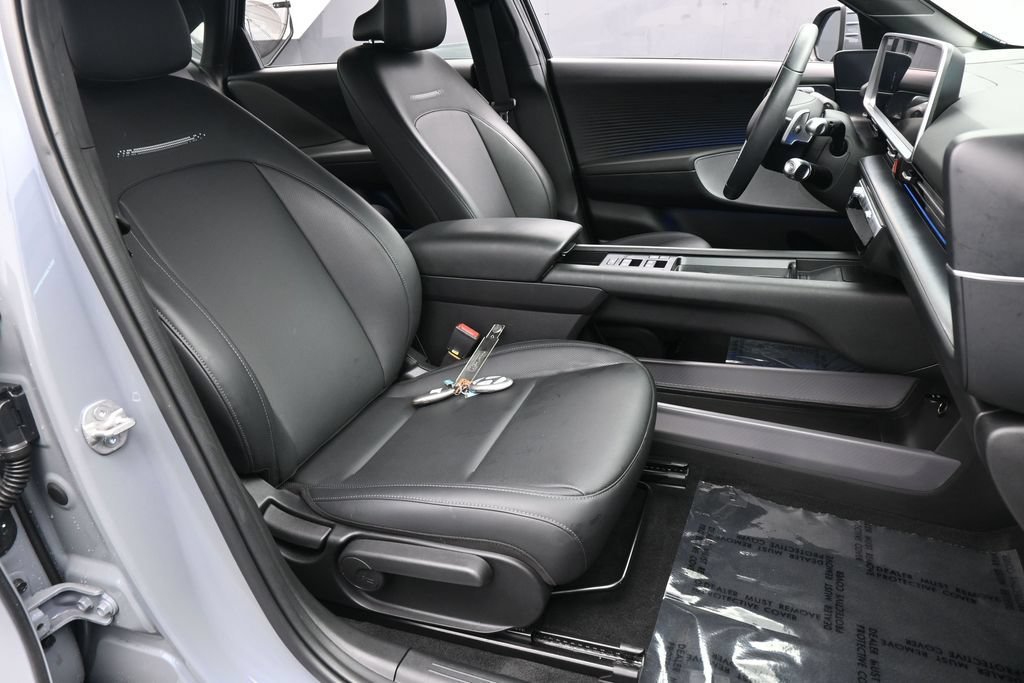 Used 2025 Hyundai Ioniq 6 SEL RWD image 43