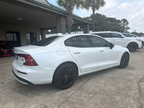 Used 2023 Volvo S60 B5 Plus FWD image 4