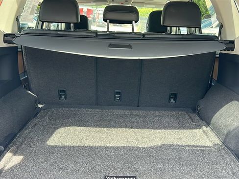 Used 2019 Volkswagen Tiguan SEL AWD/4WD image 27