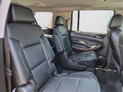 Used 2020 Chevrolet Suburban Premier RWD image 22
