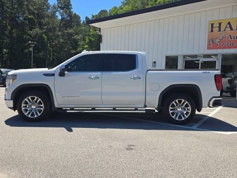 Used 2019 GMC Sierra 1500 SLT w/ SLT Premium Plus Package AWD/4WD image 2