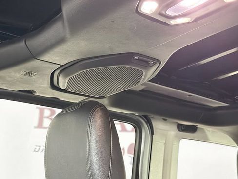 Used 2021 Jeep Wrangler Unlimited Rubicon AWD/4WD image 23