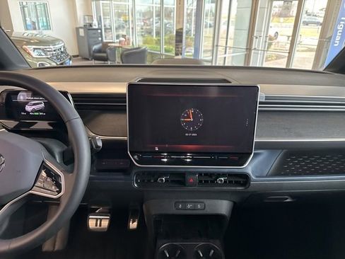 New 2025 Volkswagen ID. Buzz Pro S image 21