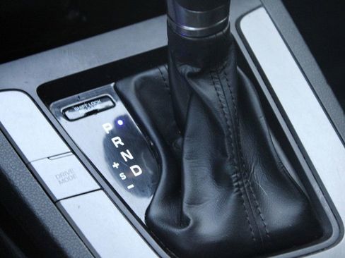 Used 2020 Hyundai Elantra SEL w/ Cargo Package (C1) image 21