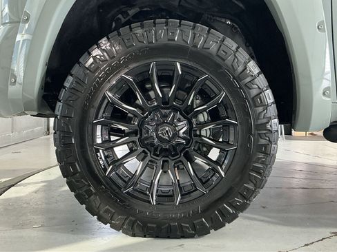 Used 2025 Toyota Tundra Limited image 20