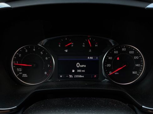 Used 2025 Chevrolet Blazer LT FWD image 43