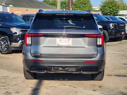 Used 2025 Ford Explorer ST-Line AWD/4WD image 6