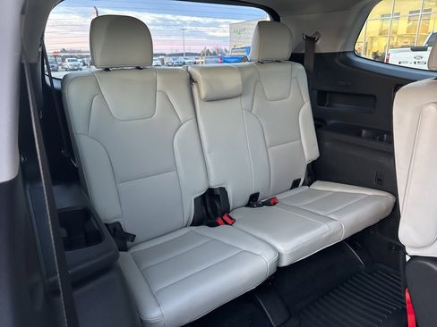 Used 2021 Kia Telluride S image 29