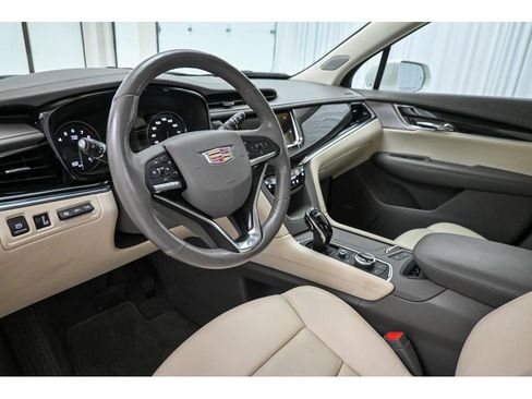 Used 2020 Cadillac XT6 Premium Luxury AWD/4WD image 11