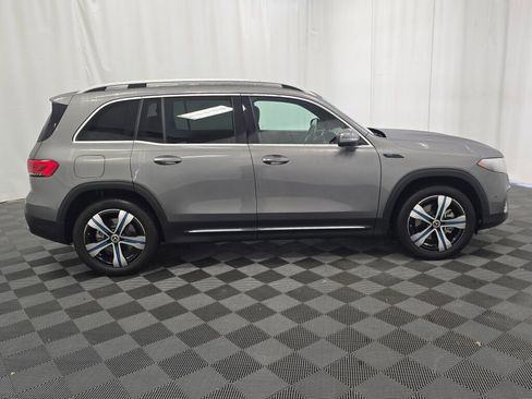 Used 2022 Mercedes-Benz EQB 350 4MATIC image 7