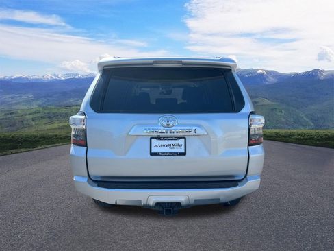Certified 2023 Toyota 4Runner SR5 Premium AWD/4WD image 4