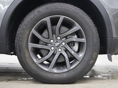 Used 2018 Land Rover Discovery Sport HSE AWD/4WD image 38