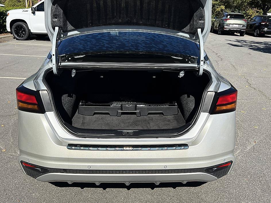 Certified 2023 Nissan Altima 2.5 SV FWD image 15
