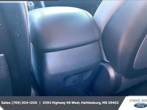 Used 2018 Hyundai Santa Fe Sport image 23