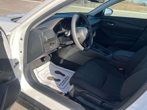 Used 2025 Honda Accord LX image 13
