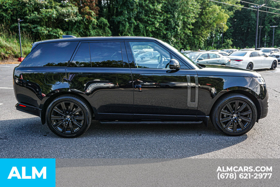 Used 2025 Land Rover Range Rover SE AWD/4WD image 8