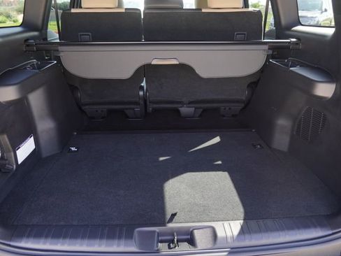 Used 2025 Lexus GX 550 AWD/4WD image 13