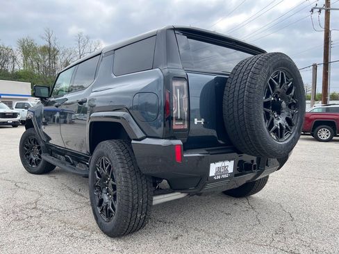 New 2025 GMC Hummer EV 2X image 35