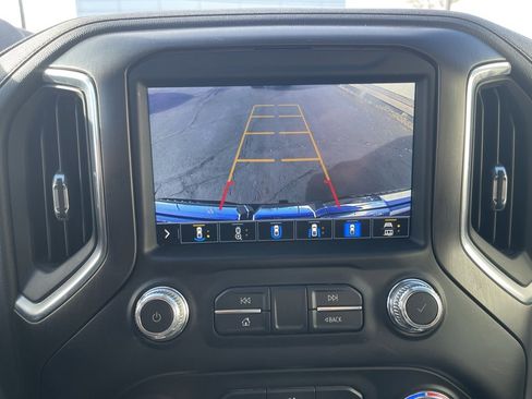 Used 2021 GMC Sierra 1500 AT4 w/ AT4 Premium Package image 32